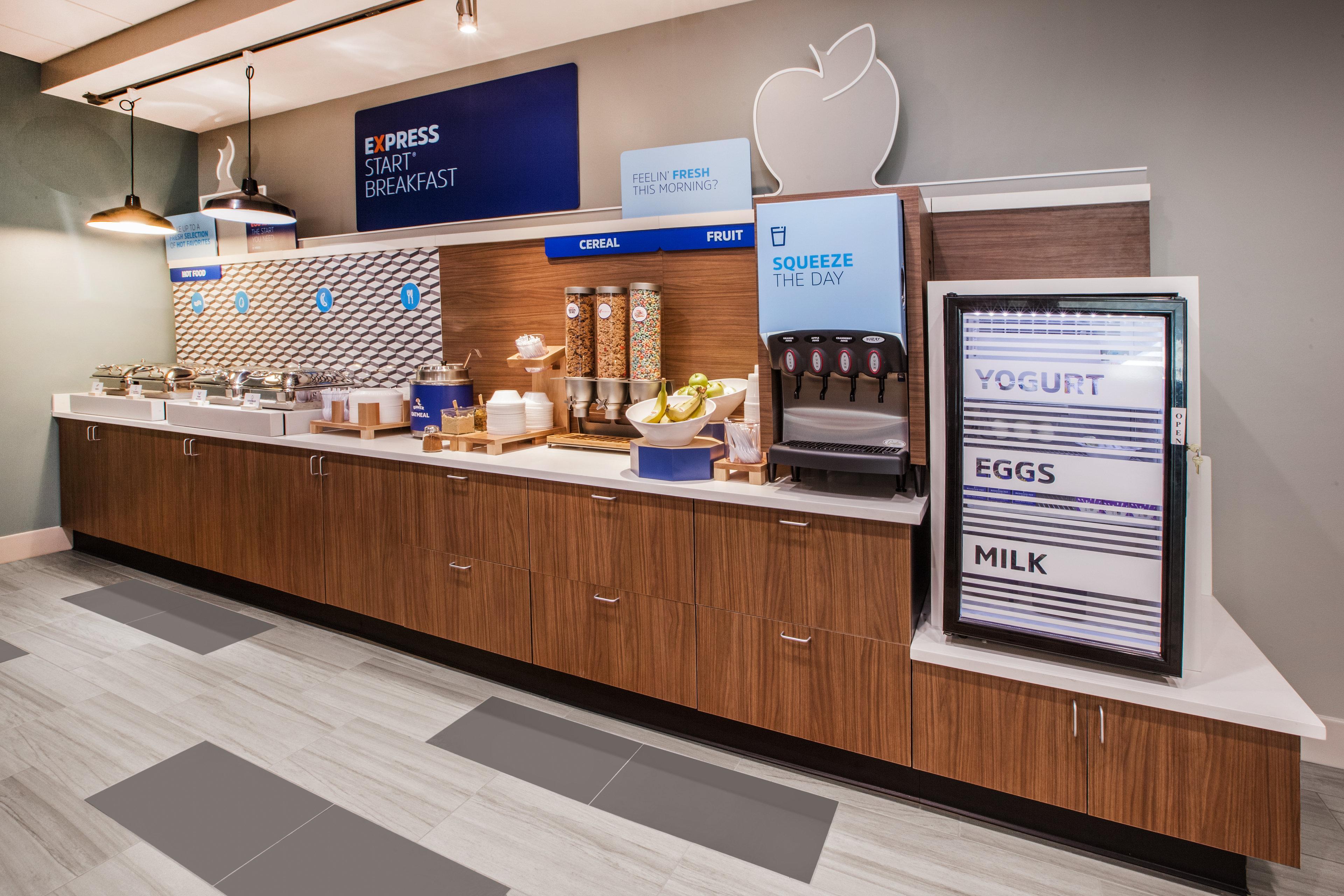 Holiday Inn Express & Suites Toledo West By Ihg Exterior foto
